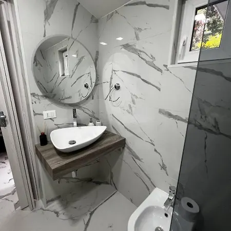 فيلة Nuova Casa Mini